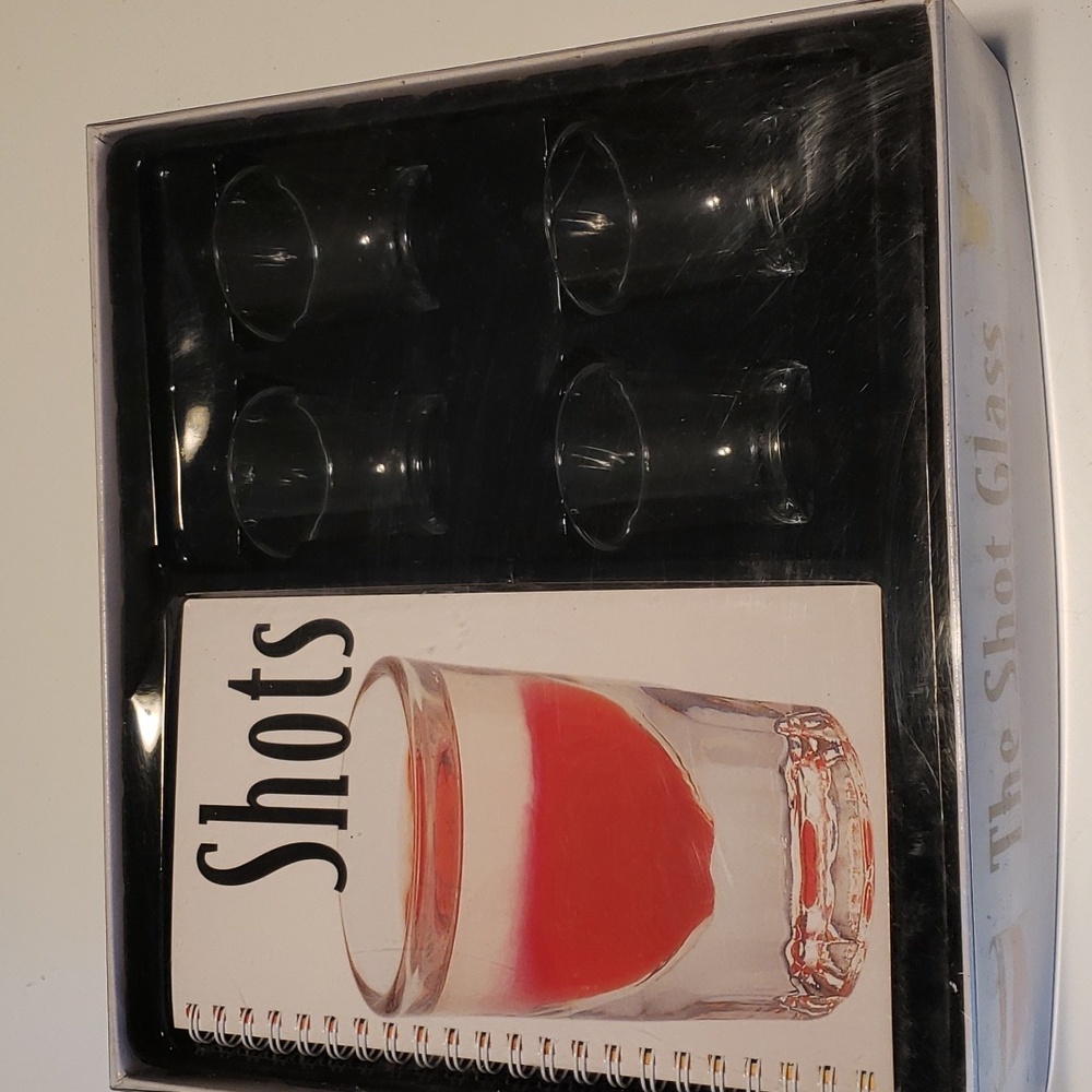 Mud Puddle Books Drink Recipes and Shot Glass Set